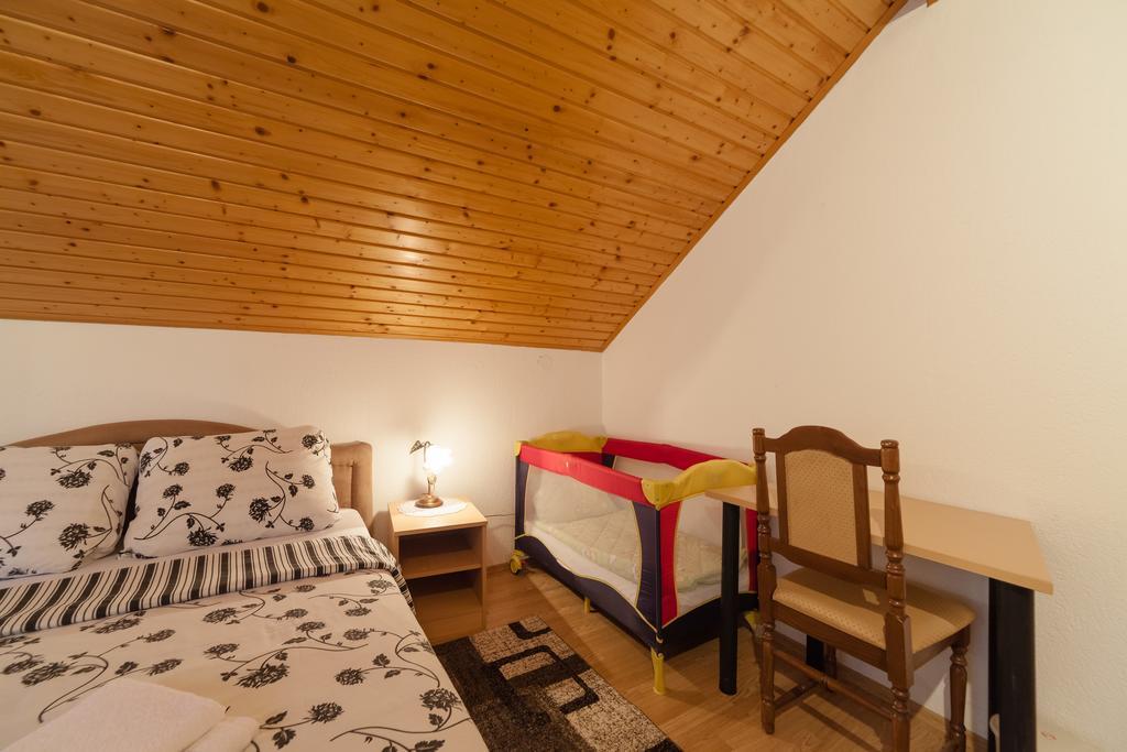 Apartment Luketic Slunj Extérieur photo