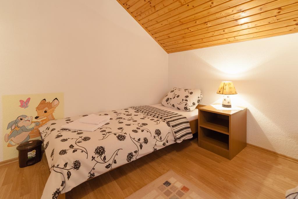 Apartment Luketic Slunj Extérieur photo