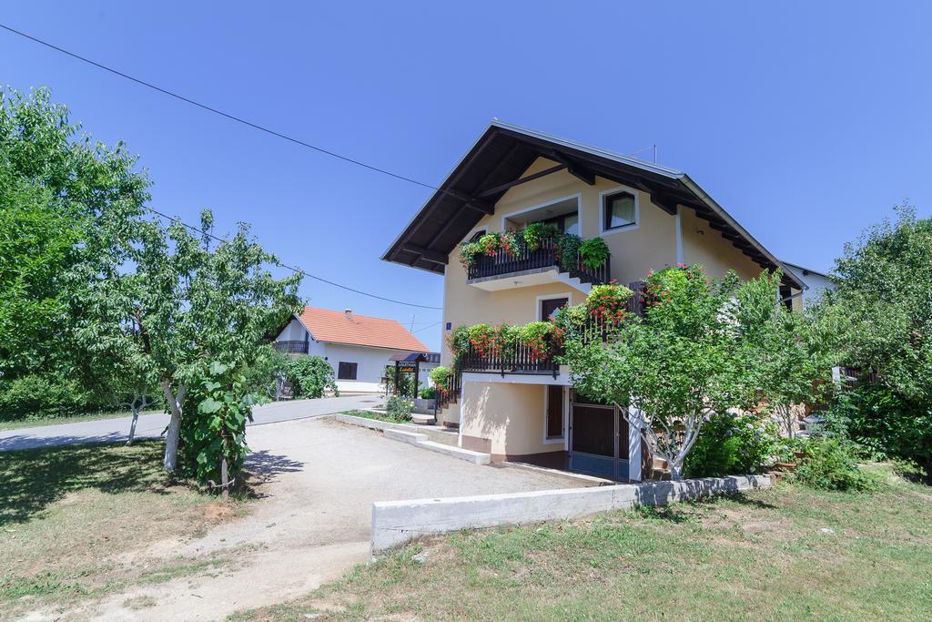 Apartment Luketic Slunj Extérieur photo